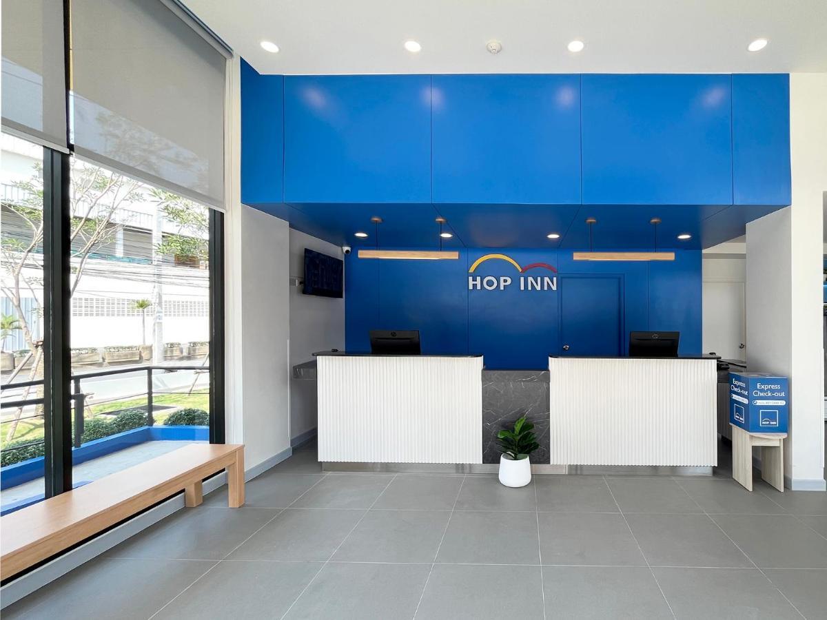 Hop Inn Bangkok Onnut Station Bagian luar foto
