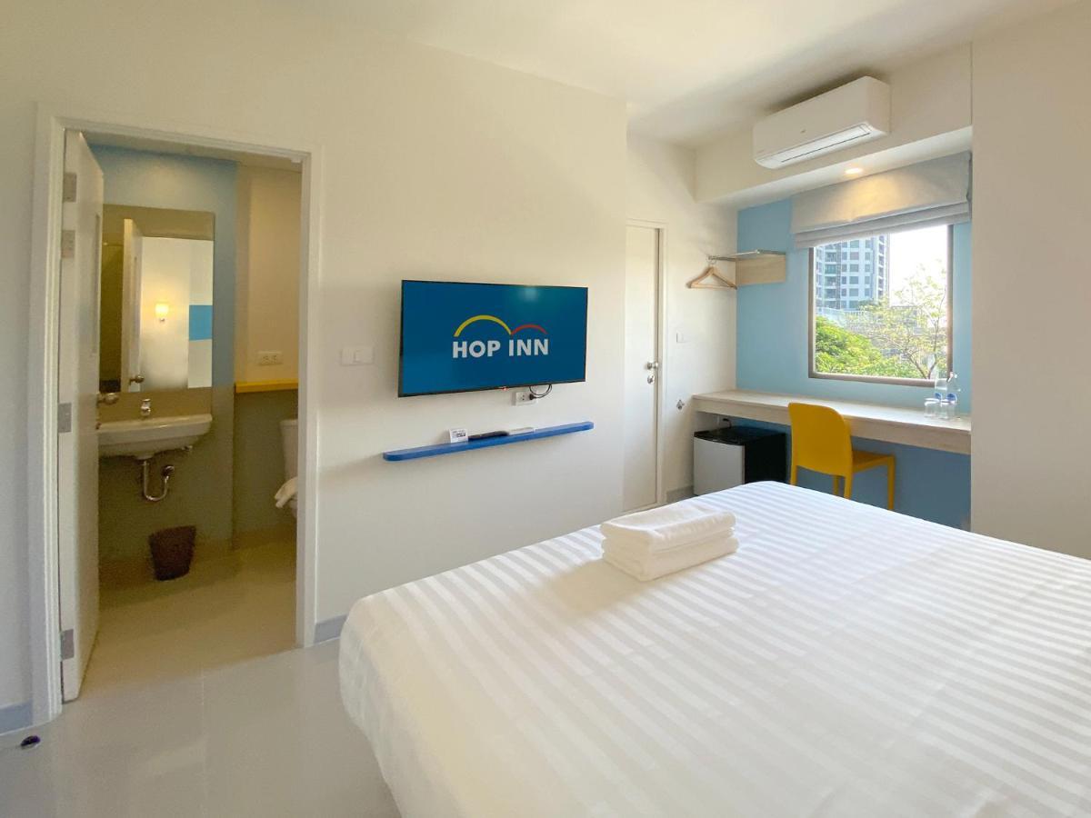 Hop Inn Bangkok Onnut Station Bagian luar foto