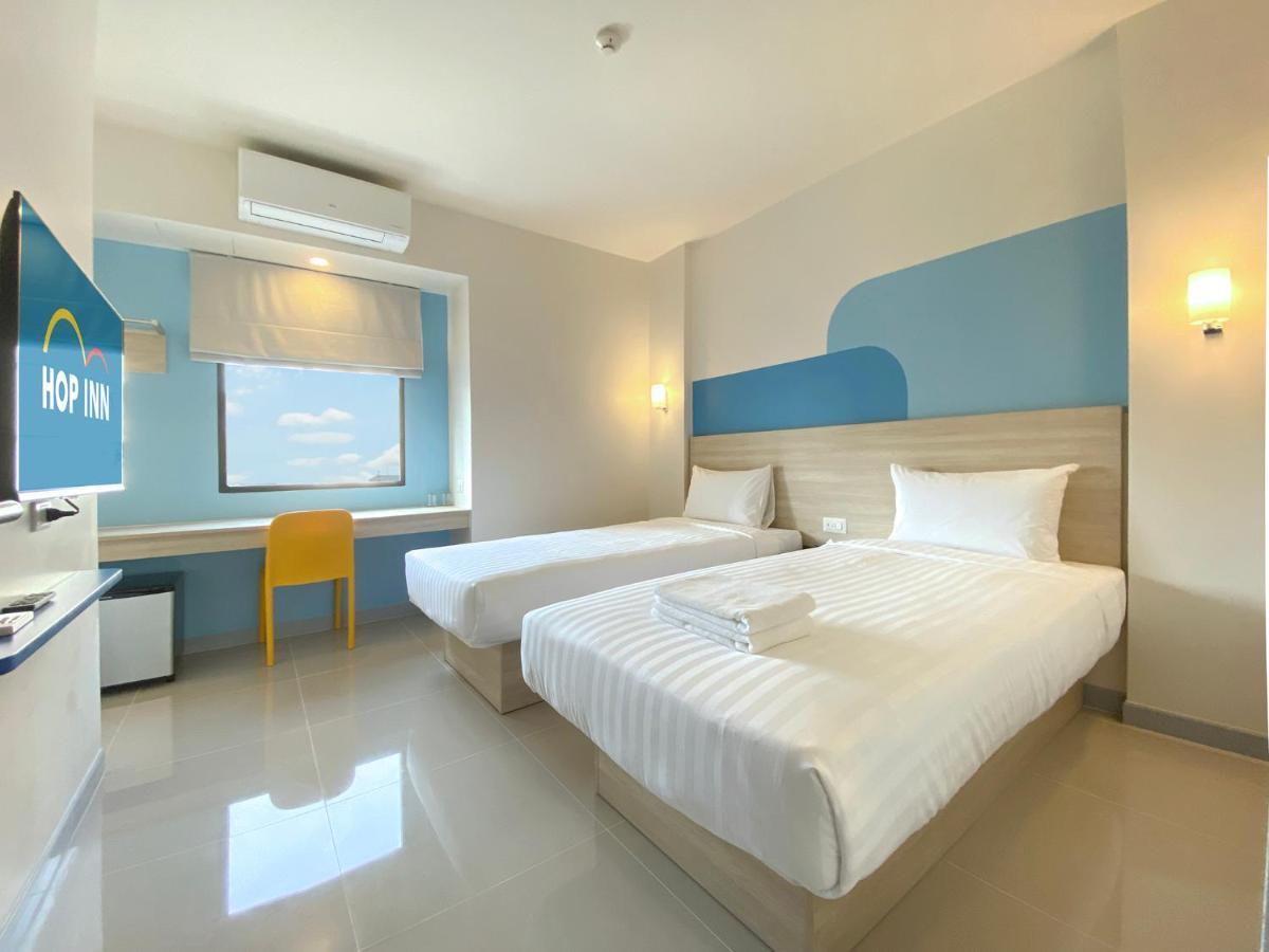 Hop Inn Bangkok Onnut Station Bagian luar foto